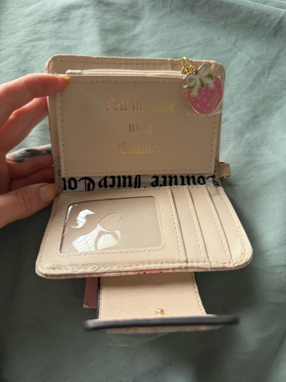 Juicy Couture Pink & Cream Strawberry Print Wallet NWT - Picture 3 of 9